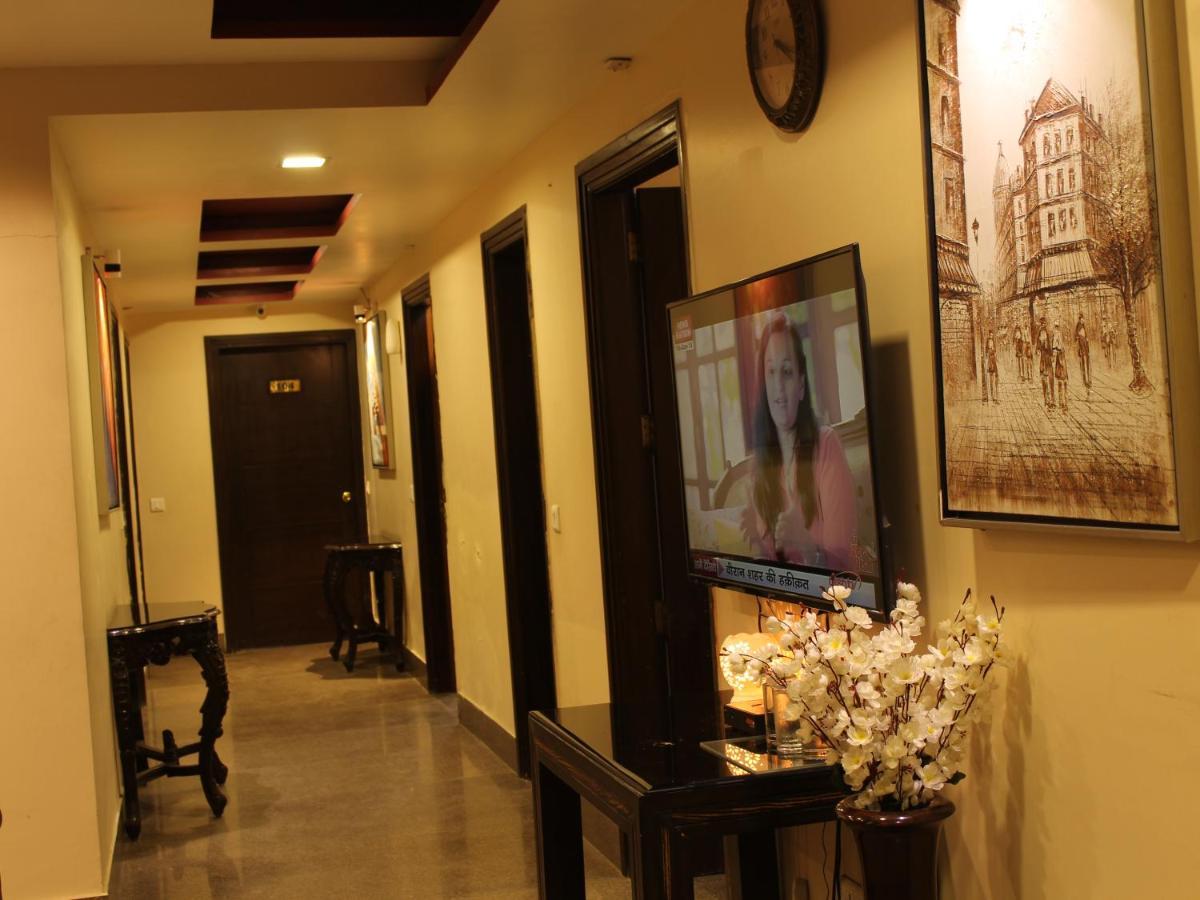 Karan Holidays Delhi  Exterior photo