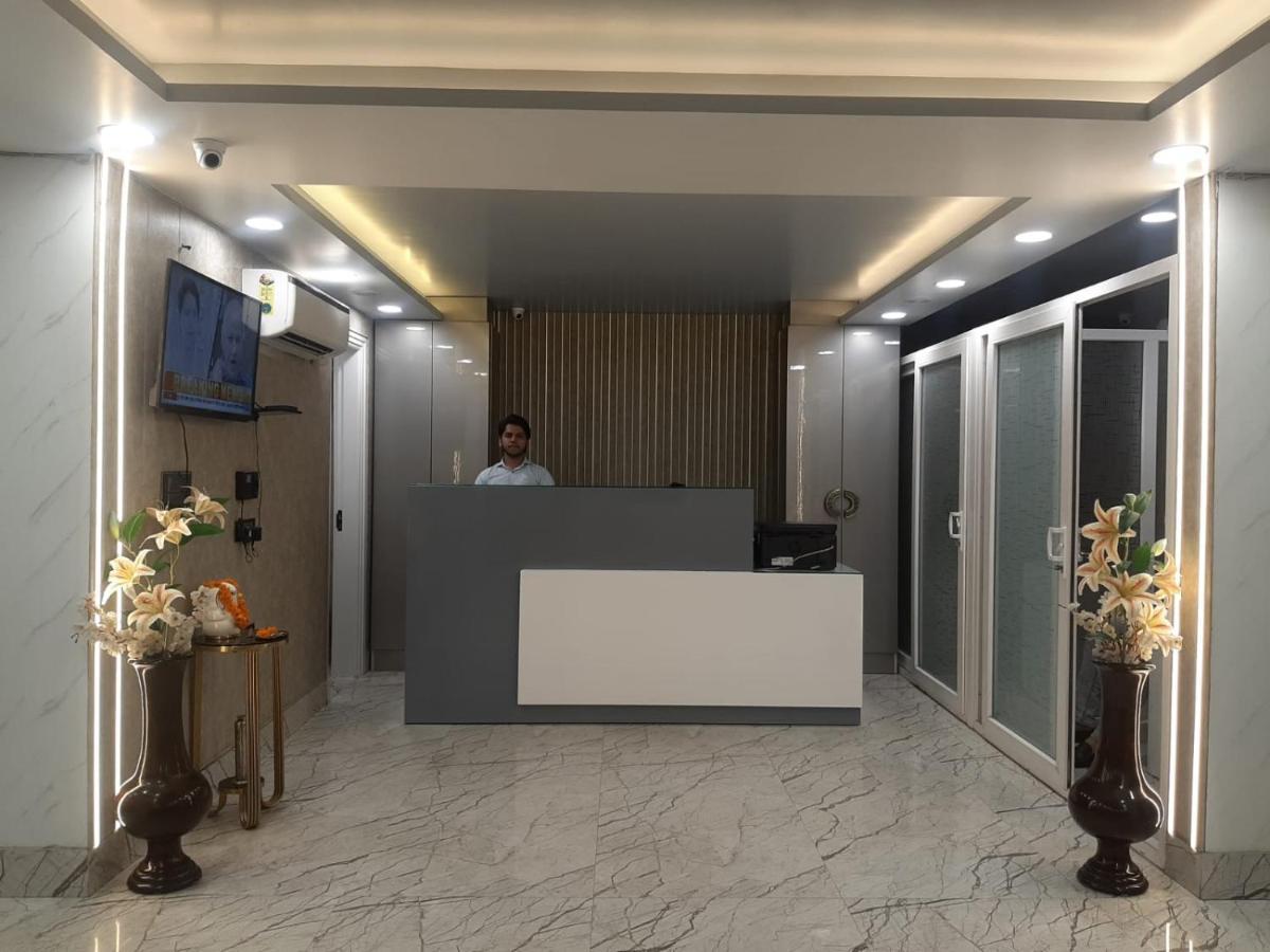 Karan Holidays Delhi  Exterior photo